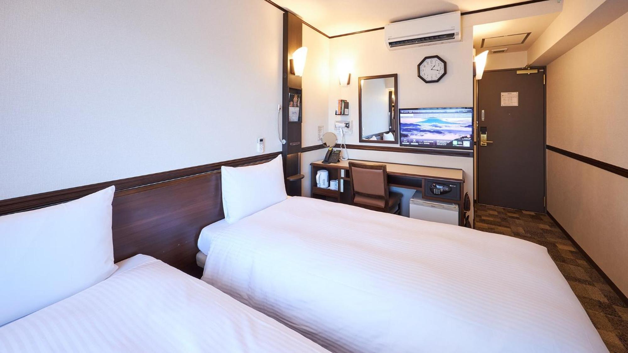 Toyoko Inn Osaka Tsuruhashi Ekimae Номер фото