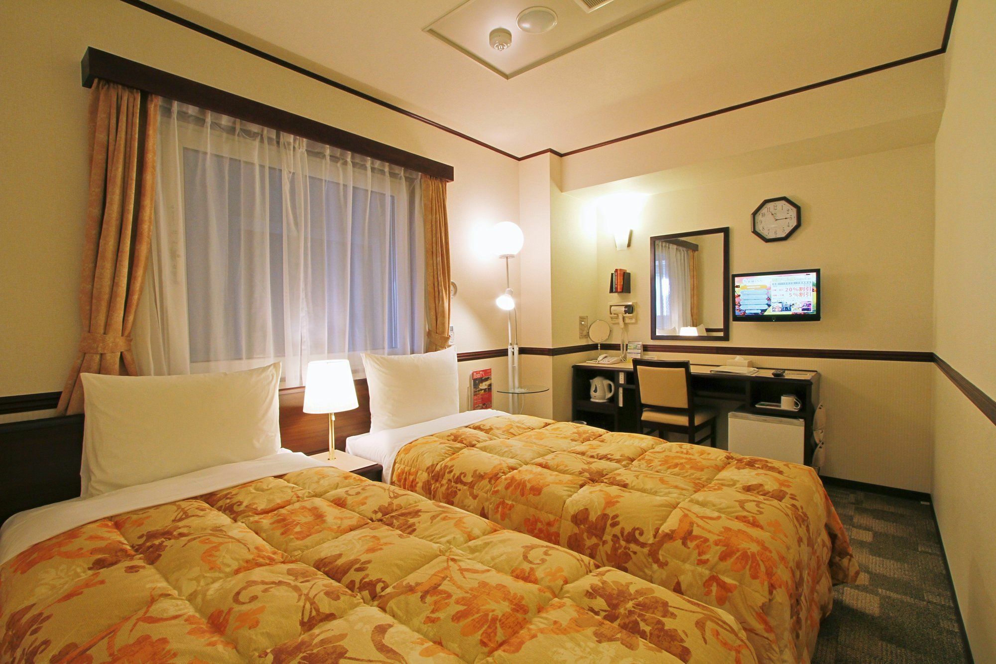 Toyoko Inn Osaka Tsuruhashi Ekimae Экстерьер фото